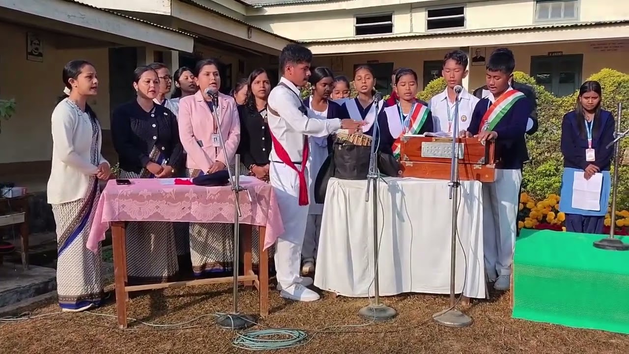 Jaha dal dal par //patriotic song// by Students//Teachers of vkv  umrangso 