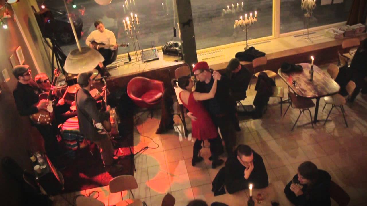 Muuan Mies - Prinssi rohkea avautuu