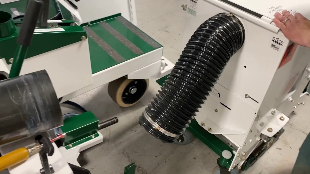 How to Change the Attachment on the D-1800