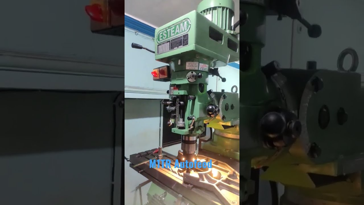 M1TR Machine with Autofeed setting. #machine #mechanicalengineering #millingmachine