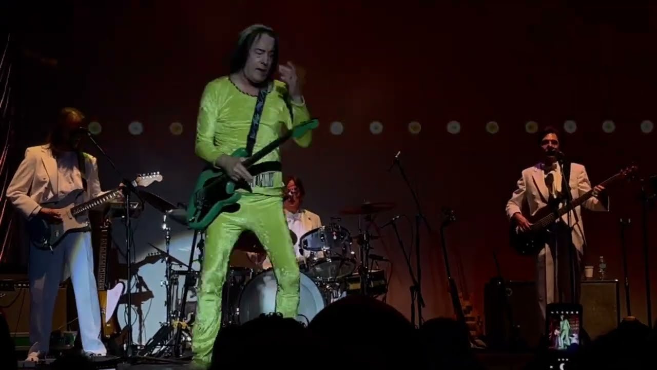 TODD RUNDGREN Fashionista! 1st 5 Songs on A Wizard a True Star Open 2nd Set in Clearwater 10/21/2025