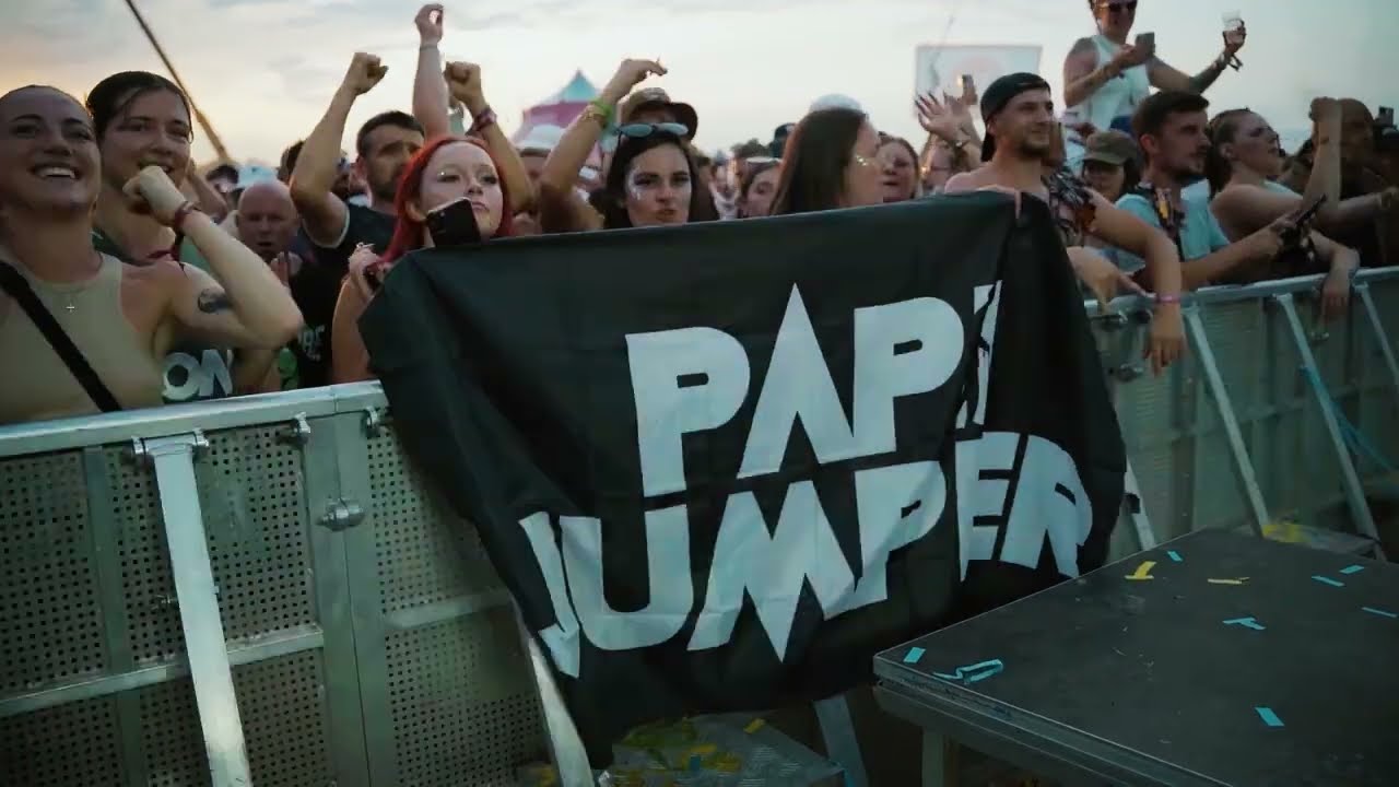 SO W'HAPPY 2023 - CRAZY HOUR - PAPI JUMPER & FRIENDS
