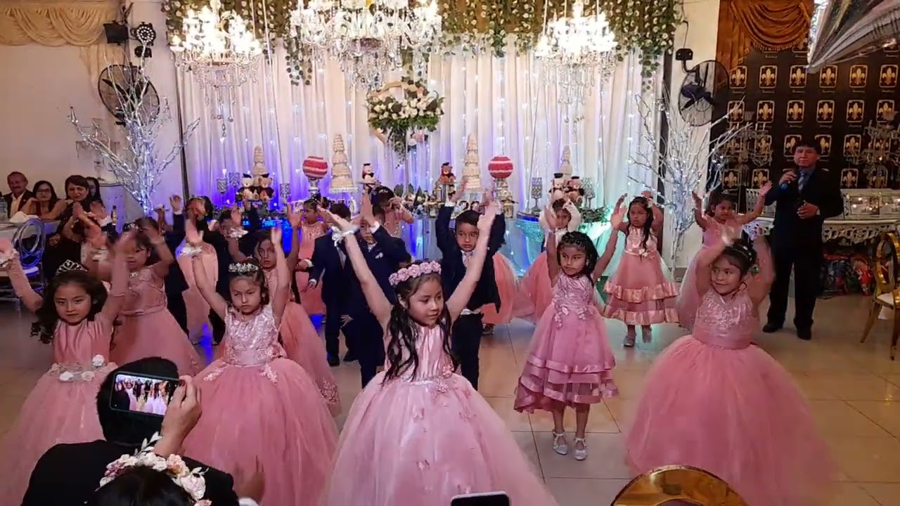 BAILE DE PROMOCION INICIAL 5 AÑOS IEP MARIO VARGAS LLOSA 2022
