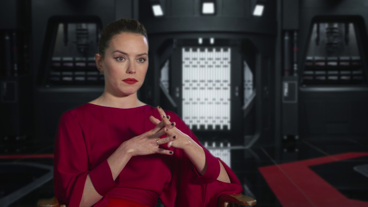 Star Wars: The Last Jedi || Daisy Ridley - 