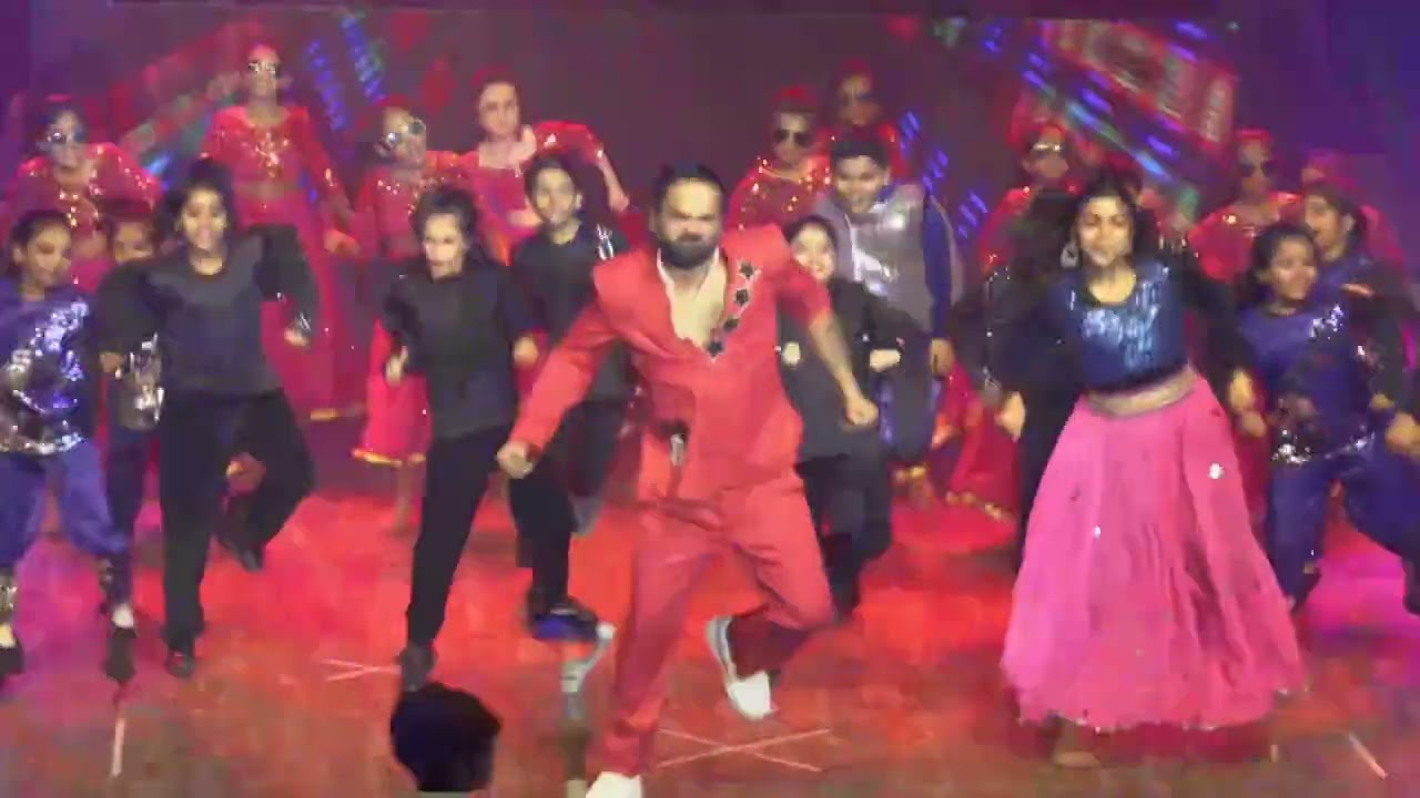 Saket dance studio finale dance performance of vibe hai show 2025 