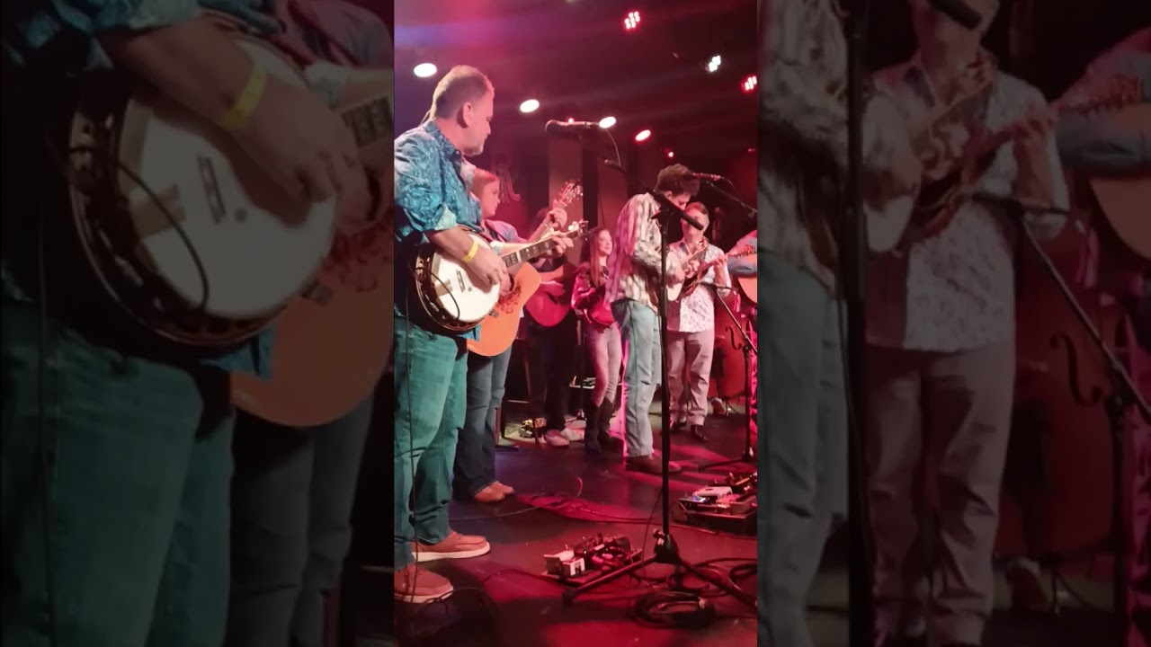 Foggy Mountain Breakdown - Travelin McCourys Young Guns Tour #banjo #bluegrass @TheShayMorgan 