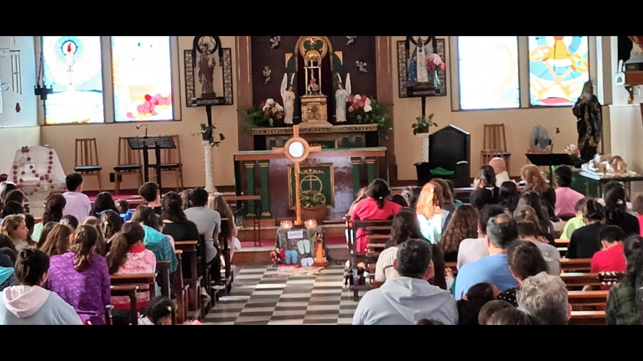 Los niños adoradores de la parroquia del Carmen en Tandil