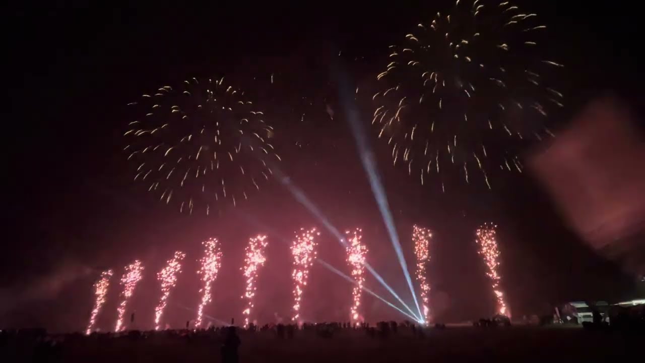 Abingdon Fireworks 2025 | Epic Evening Pyromusical Show at Abingdon Airfield