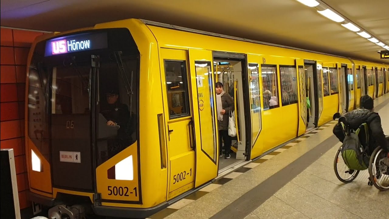 U-Bahn Berlin|Mitfahrt im H95 auf der U5 von Hauptbahnhof bis Frankfurter Allee
