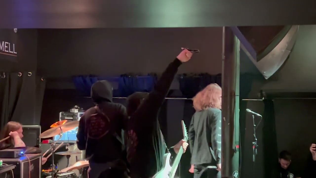 Boltcutter - Intro LIVE