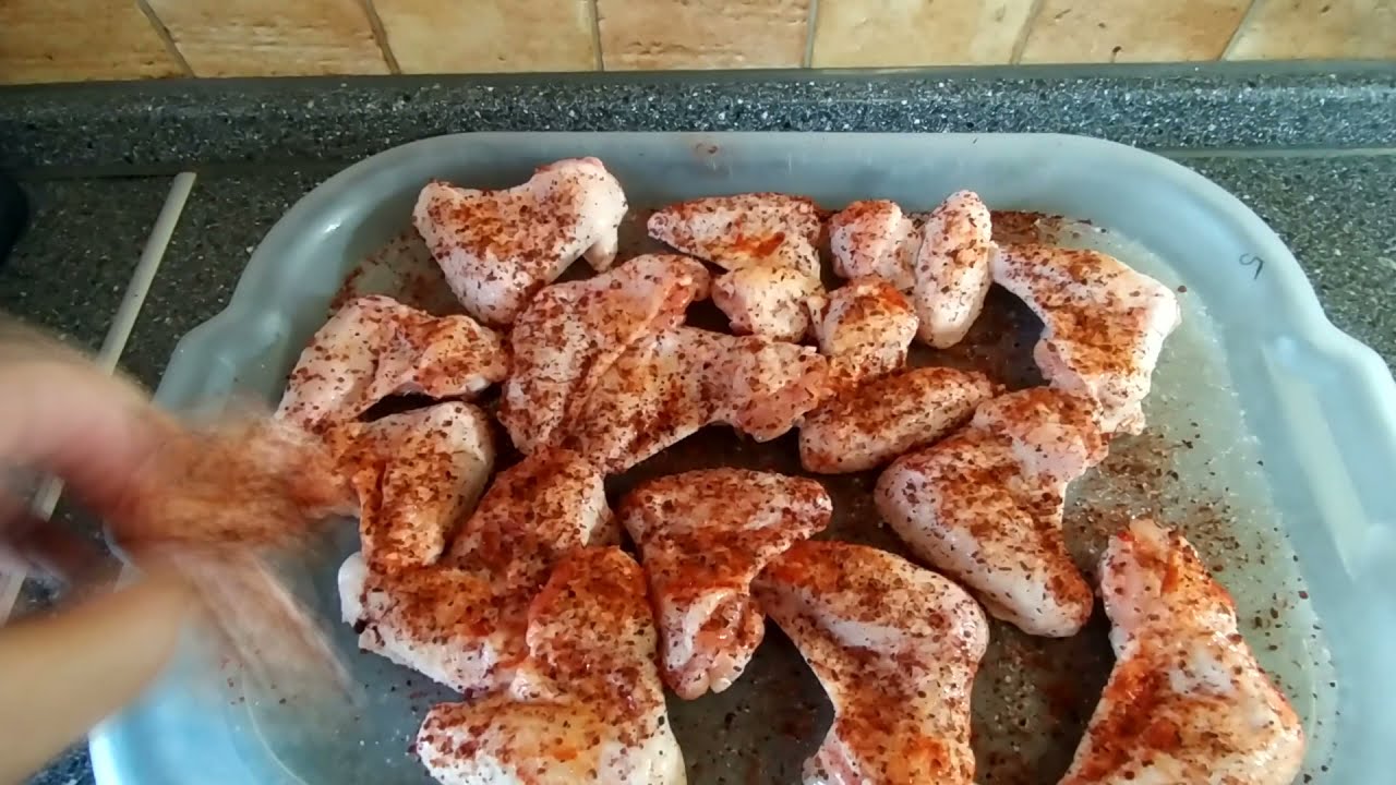 GRILOVANÁ KUŘECÍ KŘÍDLA NA LITINOVÉM GRILU 2021