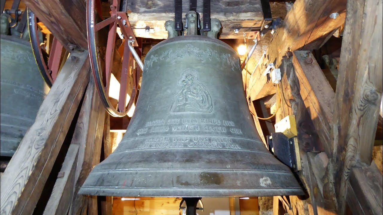 Axams (Tirol) Geläute der Pfarrkirche hl. Johannes der Täufer & Johannes der Evangelist