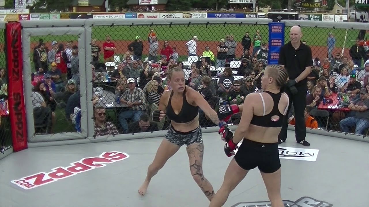 3RT XII Nikkoleen Attewell VS Rachel Lippert