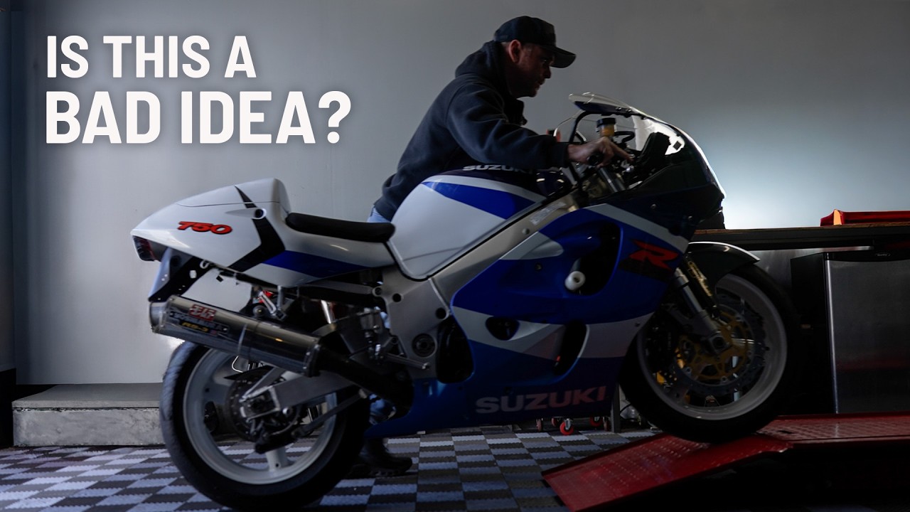 Why the 1999 GSX-R 750 SRAD Is the Perfect Vintage Race Bike