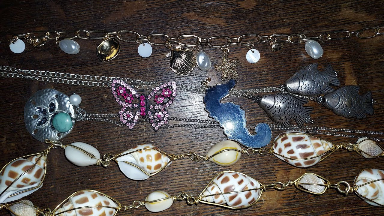 Jewelry and Yammerin' 886