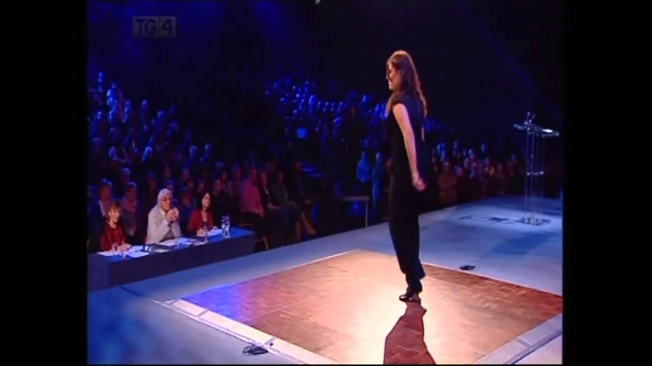 Patricia Ní Fhátharta - Sean Nós Dancing - Steip Beo 2012