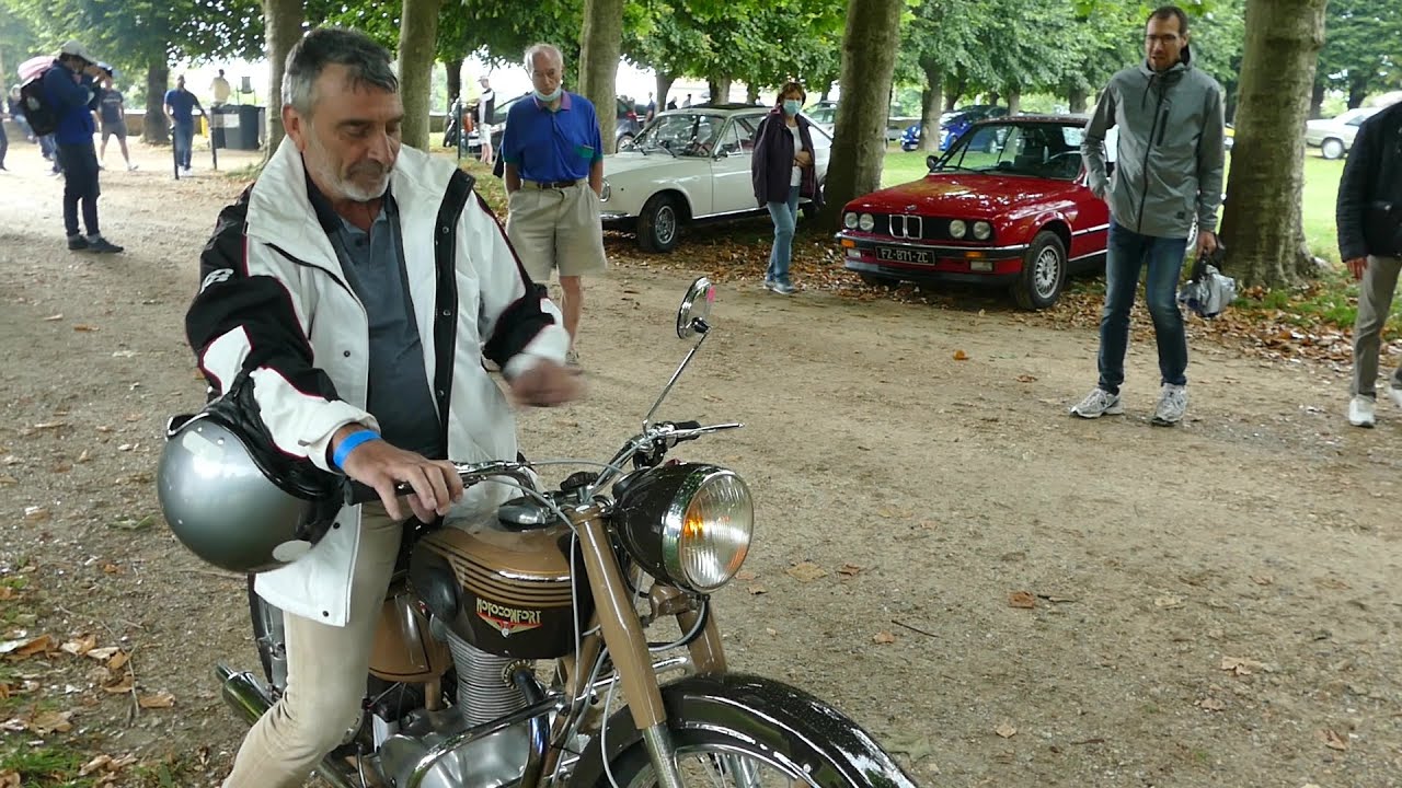 Traversée de Paris Estivale 2021 : Motoconfort U2C 1952   175cc de Pierre