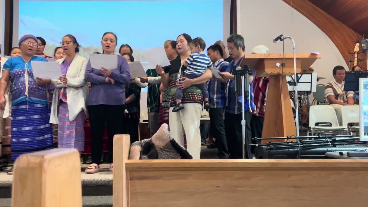 Karen Regina group song ( တၢ်အိၣ်ဖှိၣ်တၢ်သးဝံၣ် )
