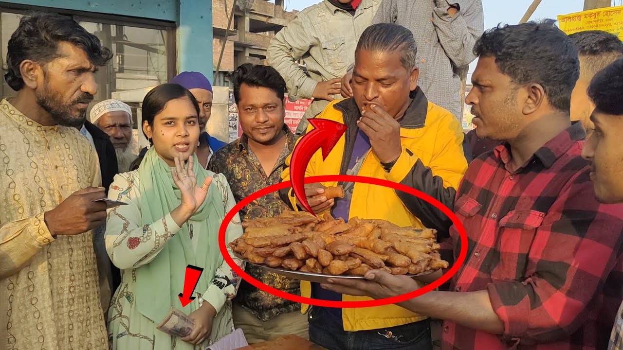 ১০ হাজার টাকা বাজি ধরে ২০০ বেগুনে খেয়ে নারায়ণগঞ্জ সুন্দরীকে হারিয়ে শত শত মানুষের সামনে ইতিহাস গড়লেন