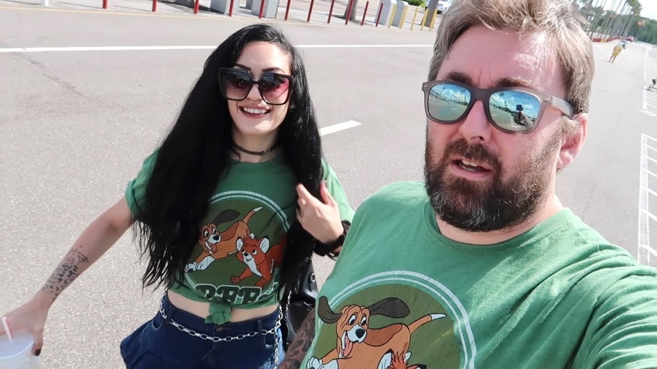 Wearing Matching Shirts at Hollywood Studios & EPCOT for Friendaversary - Disney World Rides & Fun