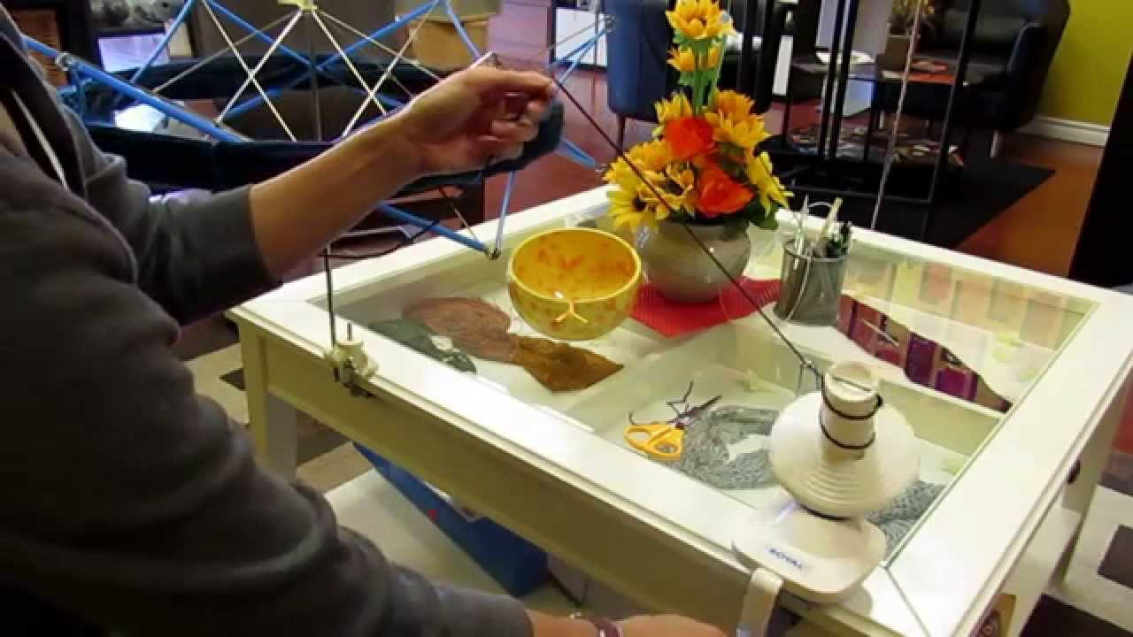 Tii Casa Knitting - Tip - How to Wind a Skein of Yarn into an Easy to Use Ball