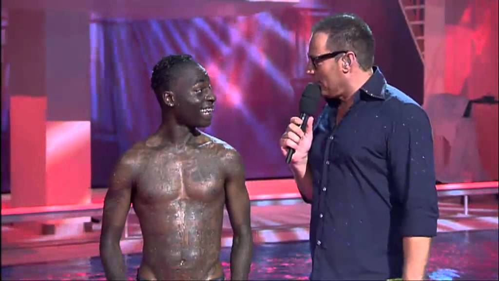 Anderhalve salto van Kleine Viezerik | Show 1 | Sterren Springen