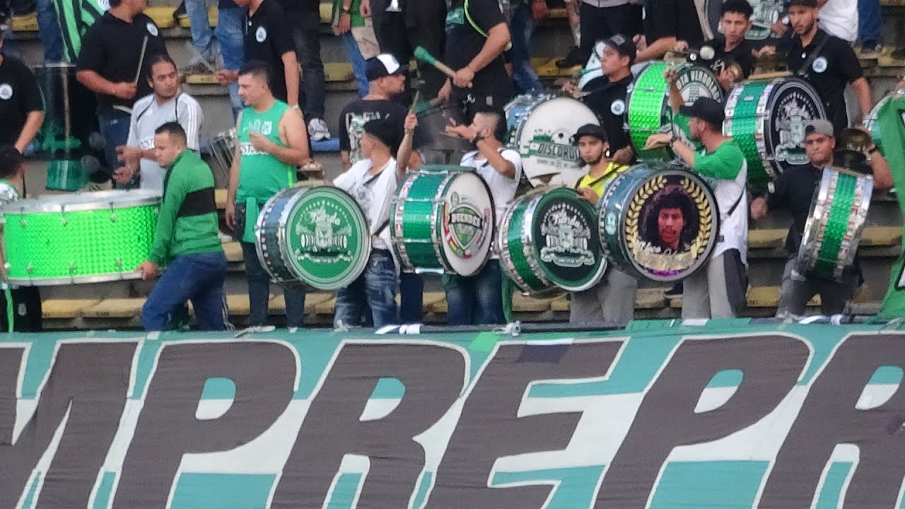 Ingreso de la banda Los Del Sur al Atanasio antes del juego Nacional Vs Millos por Liga II Nep
