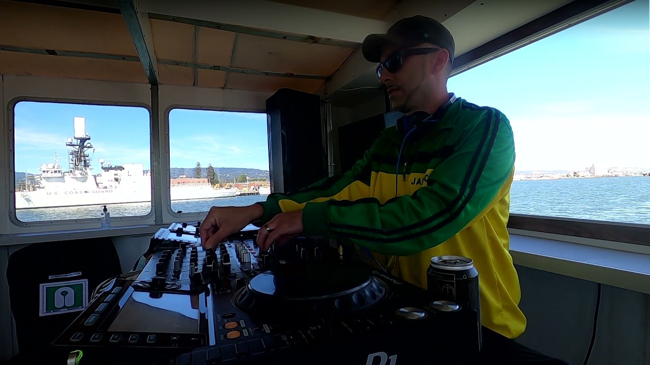 Weekender Digital Festival 2021 f/ Eric Groove