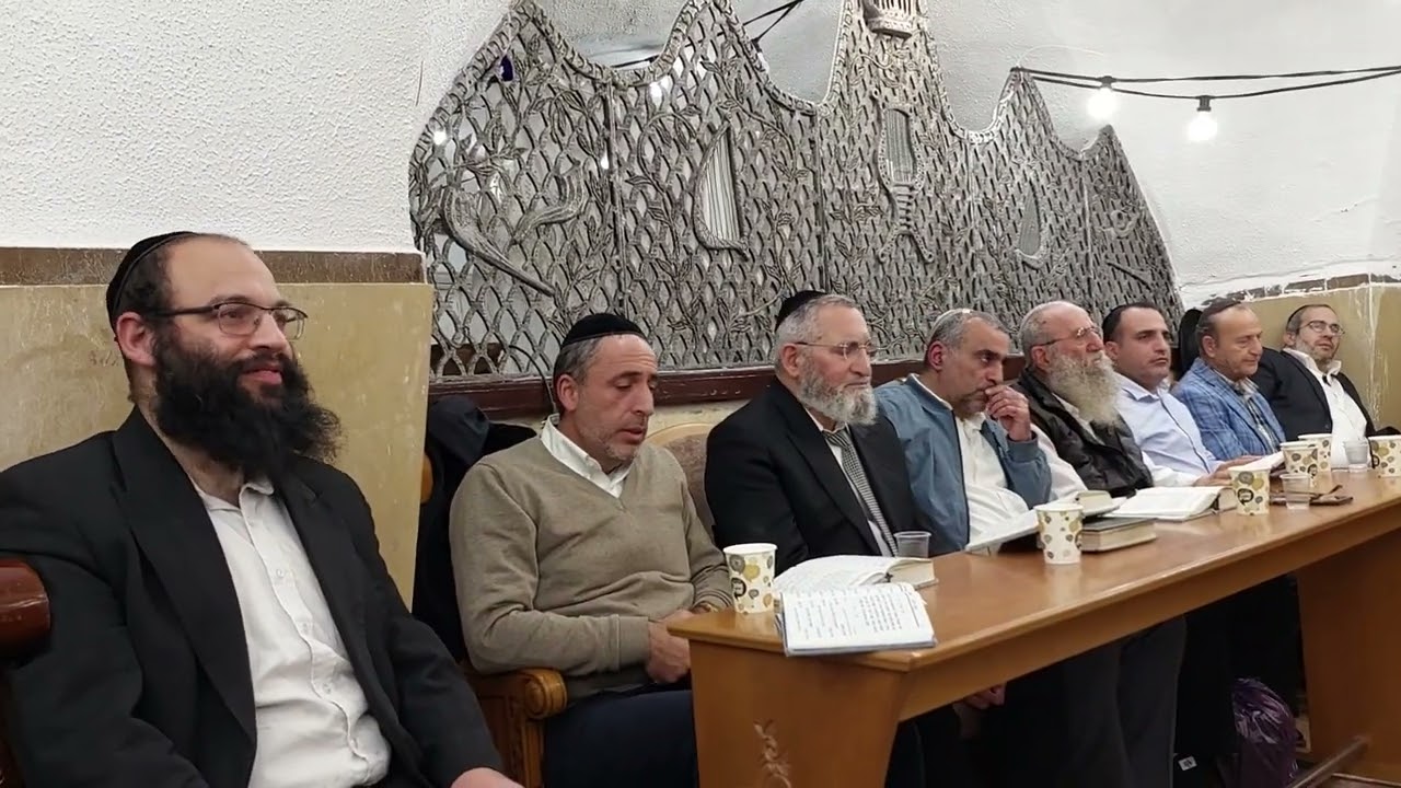 שיר המעלות בשוב ה'. החזנים והפייטנים ר' שאלתיאל דניאל ור' איתן רבני.