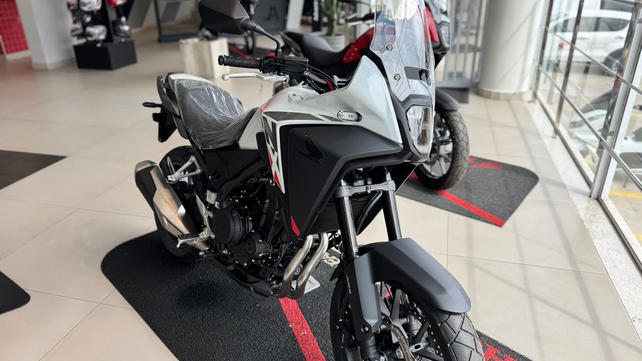 NOVA HONDA NX 500 2026 EM DETALHES NA COR BRANCA - NOVO PAINEL E CONJUNTO ÓPTICO 