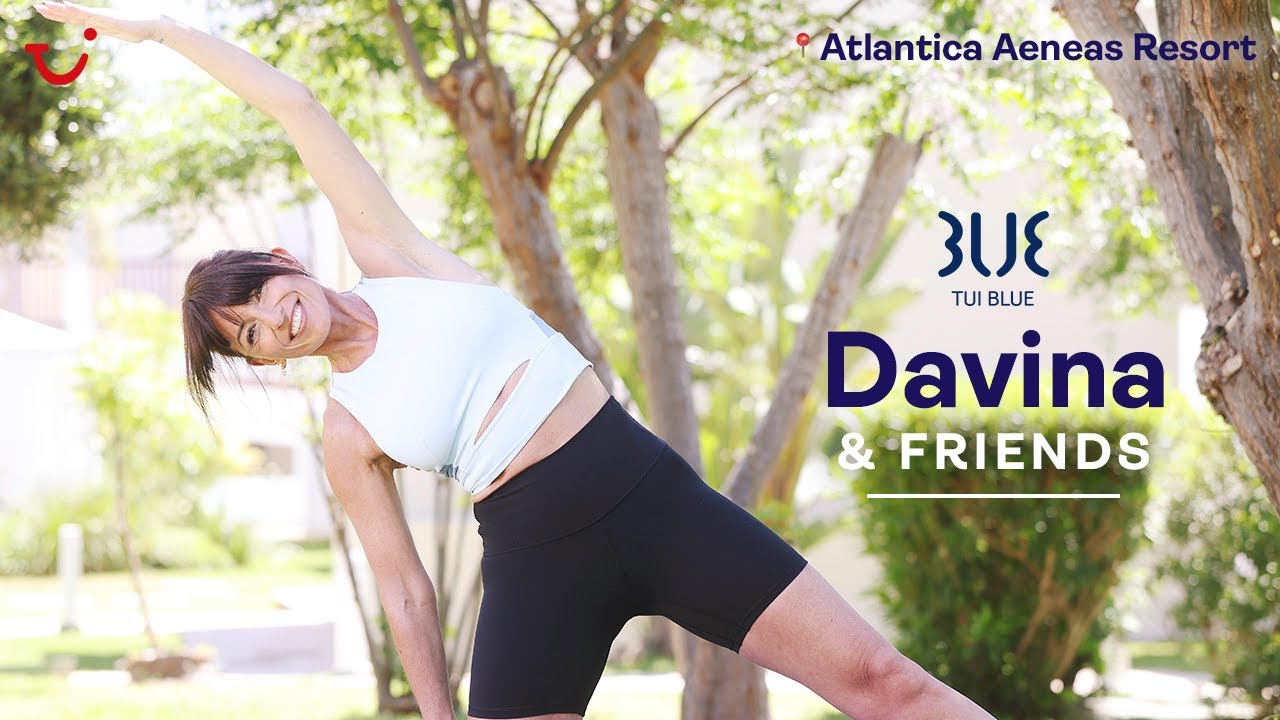 Davina and friends at the TUI BLUE Atlantica Aeneas Resort in Nissi Beach, Cyprus | TUI