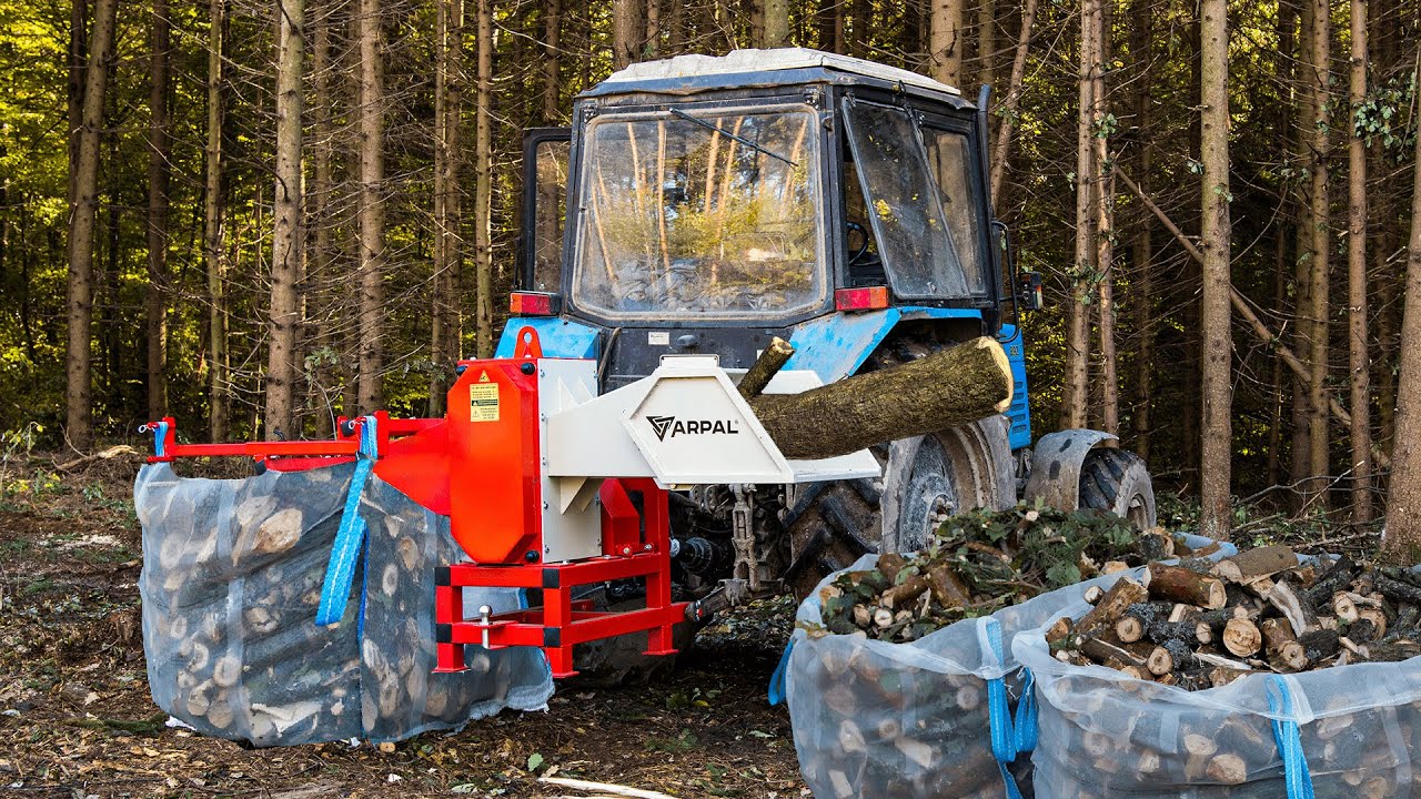 🤯Get Ready to be Amazed Our Wood Chipper in Action Turning Unwanted Branches into Firewood