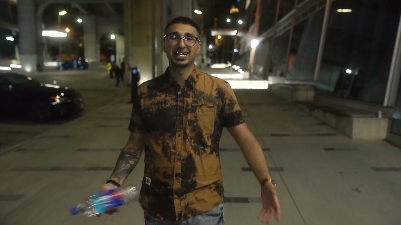 Makdoom - Aladdin (Official Music Video)