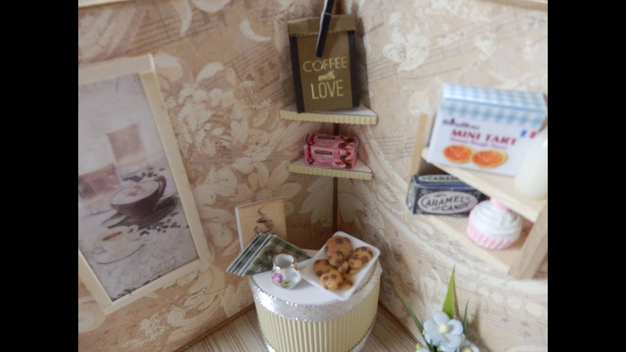 Explosionsbox mit Miniatur - Caf&eacute;