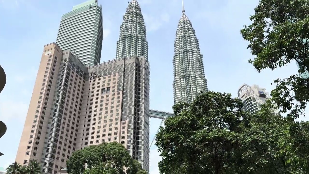 [4K] Petronas Twin Towers | Kuala Lumpir | Malaysia