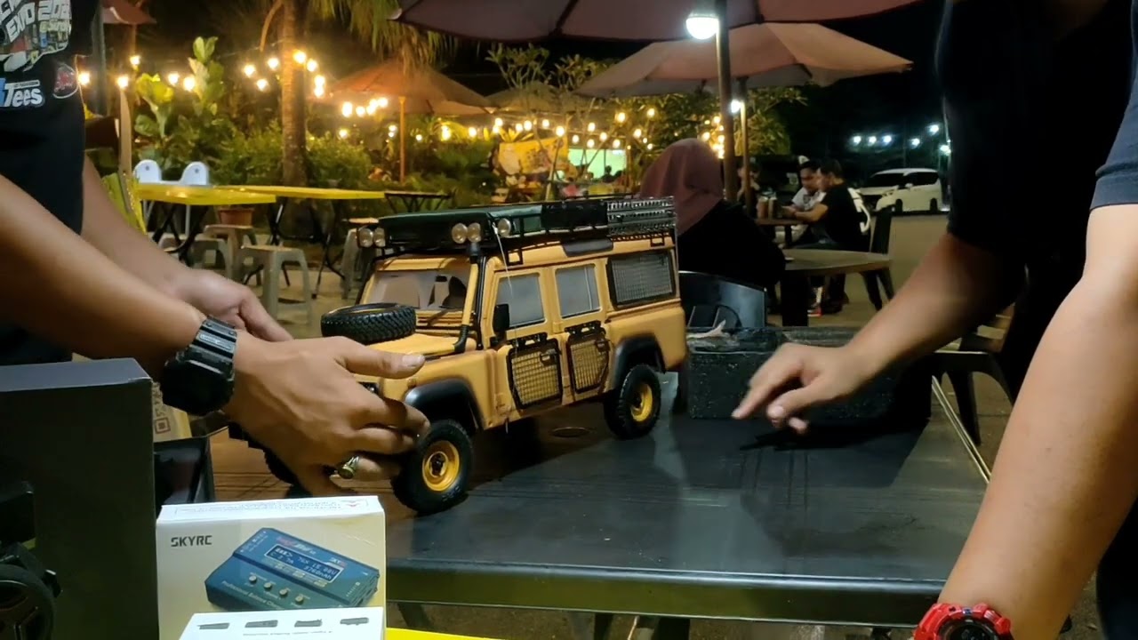RC CRAWLER -D1RC D110 CAMEL TROPHY UNBOXING