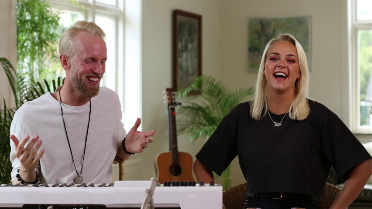 Lär dig sjunga - Att värma upp rösten med Vocal Fry