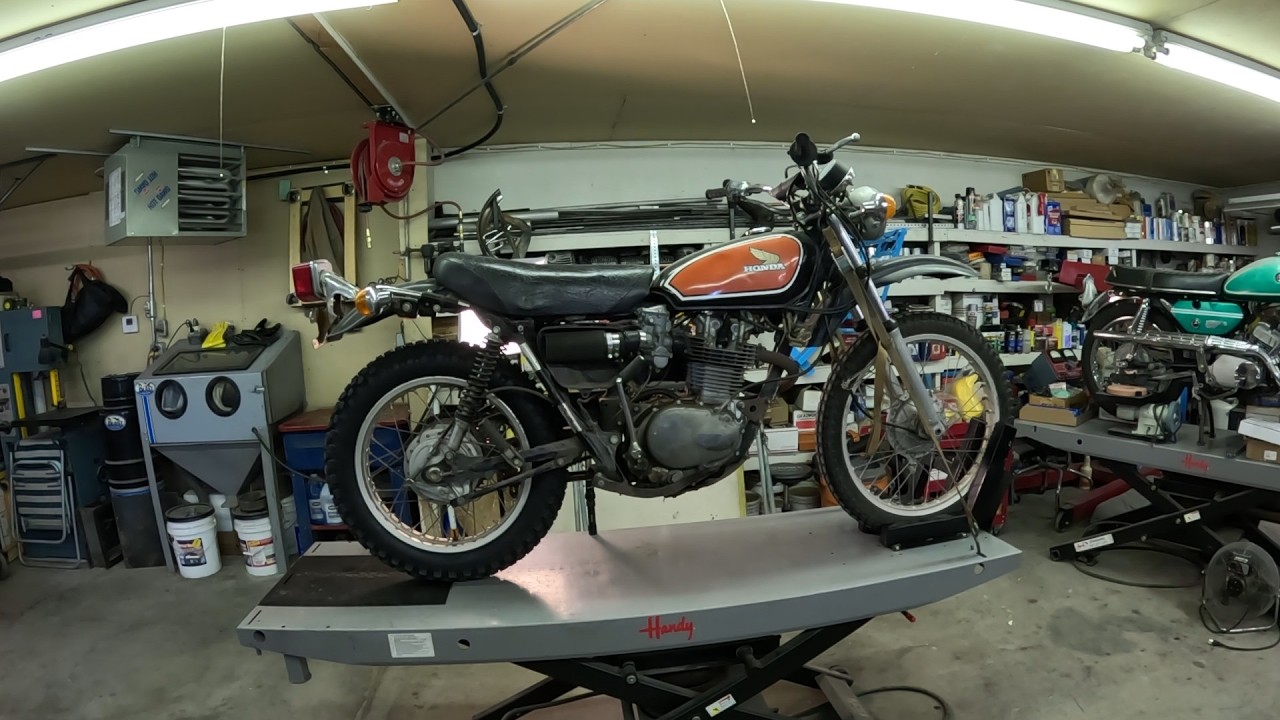 Honda XL250 1975 года выпуска. Не на ходу.