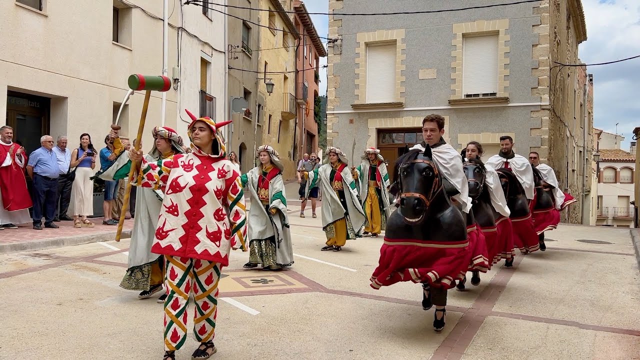 BALL de CAVALLETS de Valls a Figuerola del Camp (Festa Major 2023)