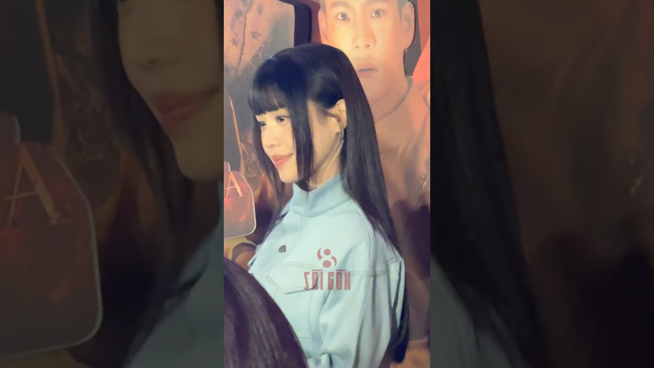 Em xinh Han Sara chúc mừng Jun Vũ tại premiere phim Cô dâu ma