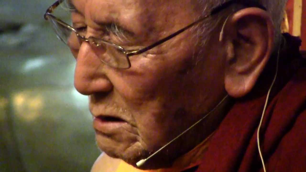 Vajra Guru Chanting in Shechen 揚唐仁波切領誦蓮師心咒於雪謙寺 (6mins) / Rayonner Films 2013