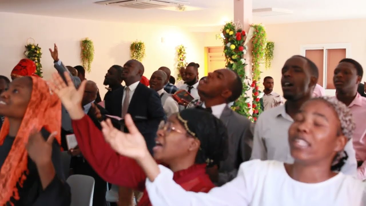 TU PAYAS MON SALUT PAR TON GRAND SACRIFICE / SR MIYOLANDE