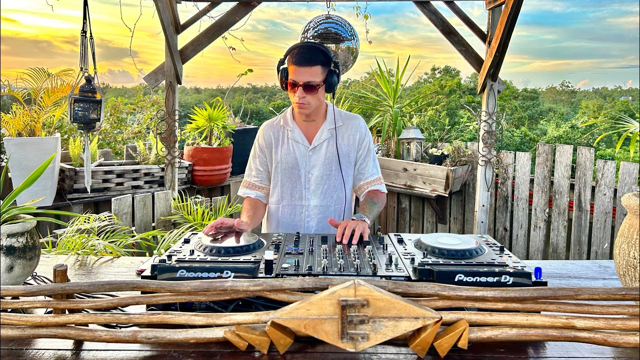 Maax Orellana | Minimal House Deep Tech Sunset Mix 2025 | By  @EPHIMERATulum