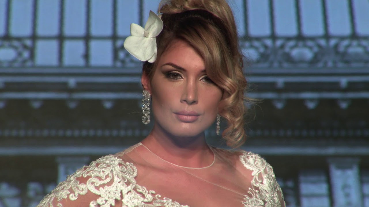 Sfilata Mimmagiò di abiti da sposa a  Tutto Sposi 2017