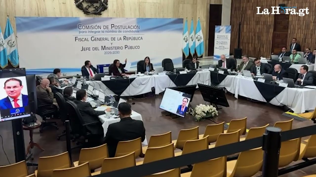 Claudia Paredes y otros tres comisionados intentaron excluir expediente de Villeda a fiscal general