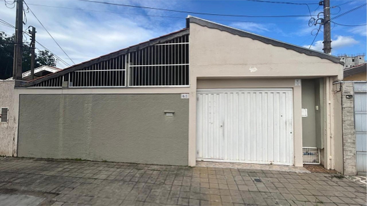 CASA DE 160 M² COM 3 DORMITÓRIOS, SENDO 1 SUÍTE, NO JARDIM DANÚBIO EM JUNDIAÍ - SP