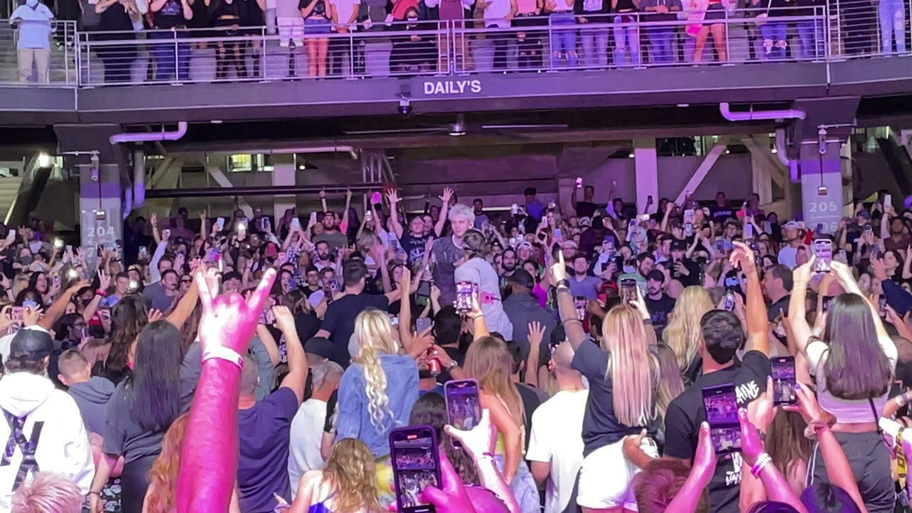 Machine Gun Kelly - Candy Live in Jacksonville 04/23/2021 4K