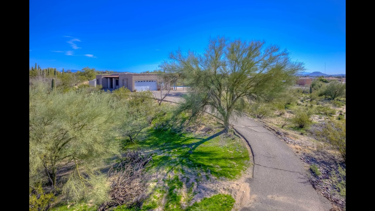 Home for sale at: 6200 N. Calle de Ona, Tucson, AZ 85741