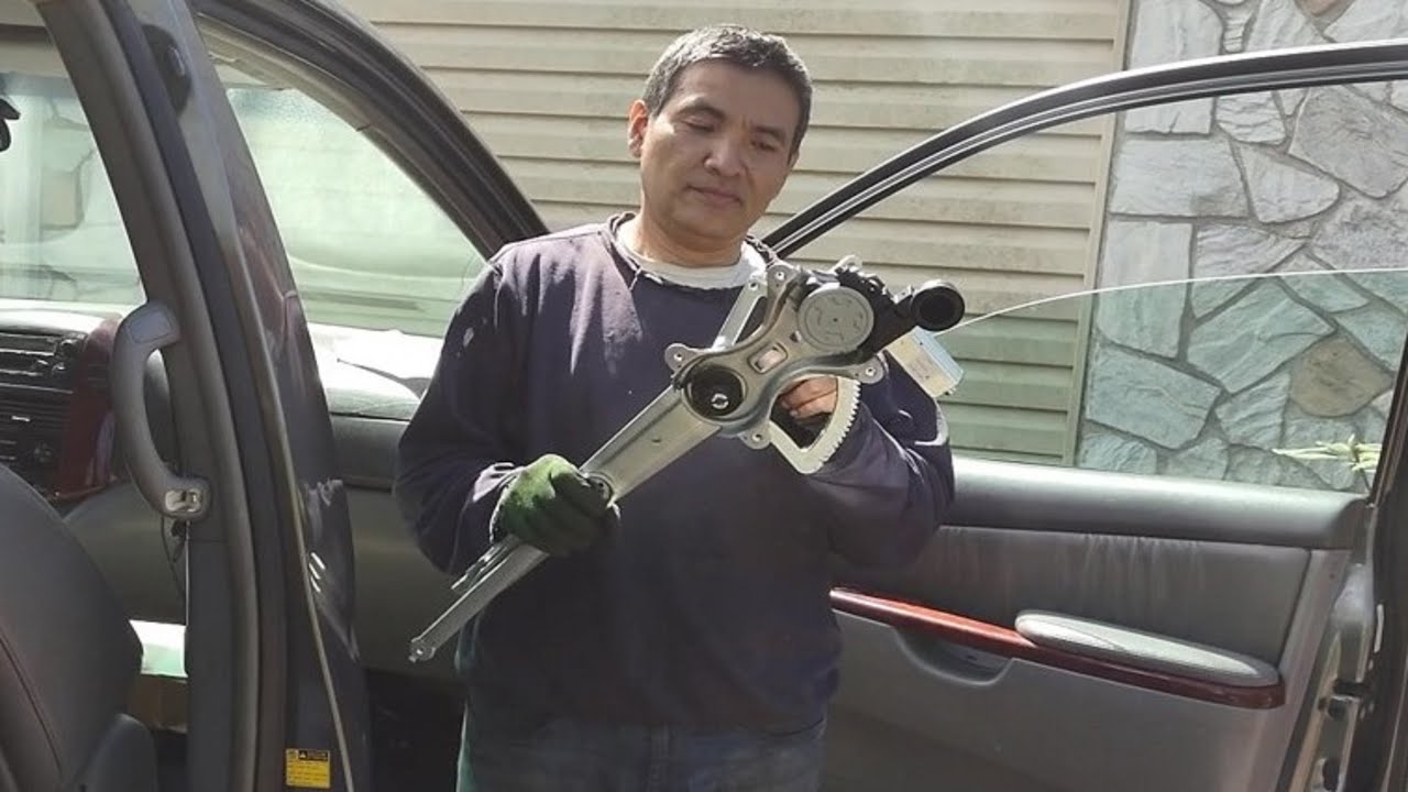 2004 2006 toyota sienna front window got stuck don't replace motor regulator assembly