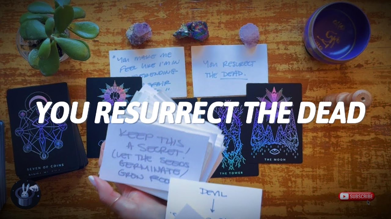 Secret's out. #tarotreading